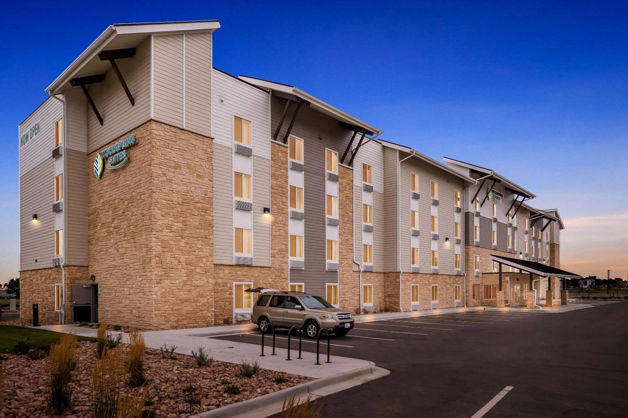 Woodspring Suites Denver Commerce City Exterior photo